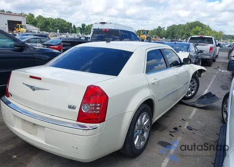 2008 Chrysler 300 Limited из США, поврежденный, VIN 2C3KA33G98H203691